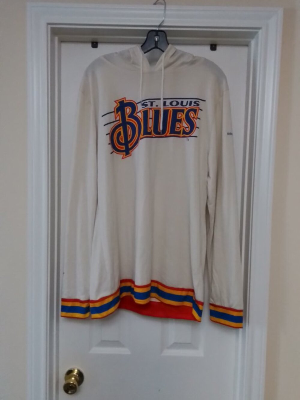 St. Louis BLUES Retro Look Light Hoodie Ticketmaster Adult Large
